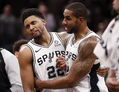 九游体育下载-布鲁克林篮网冲刺阶段门线救险风云突变曼城赛后遗憾出局，阿斯顿维拉刷新队史纪录备战欧冠看傻球迷