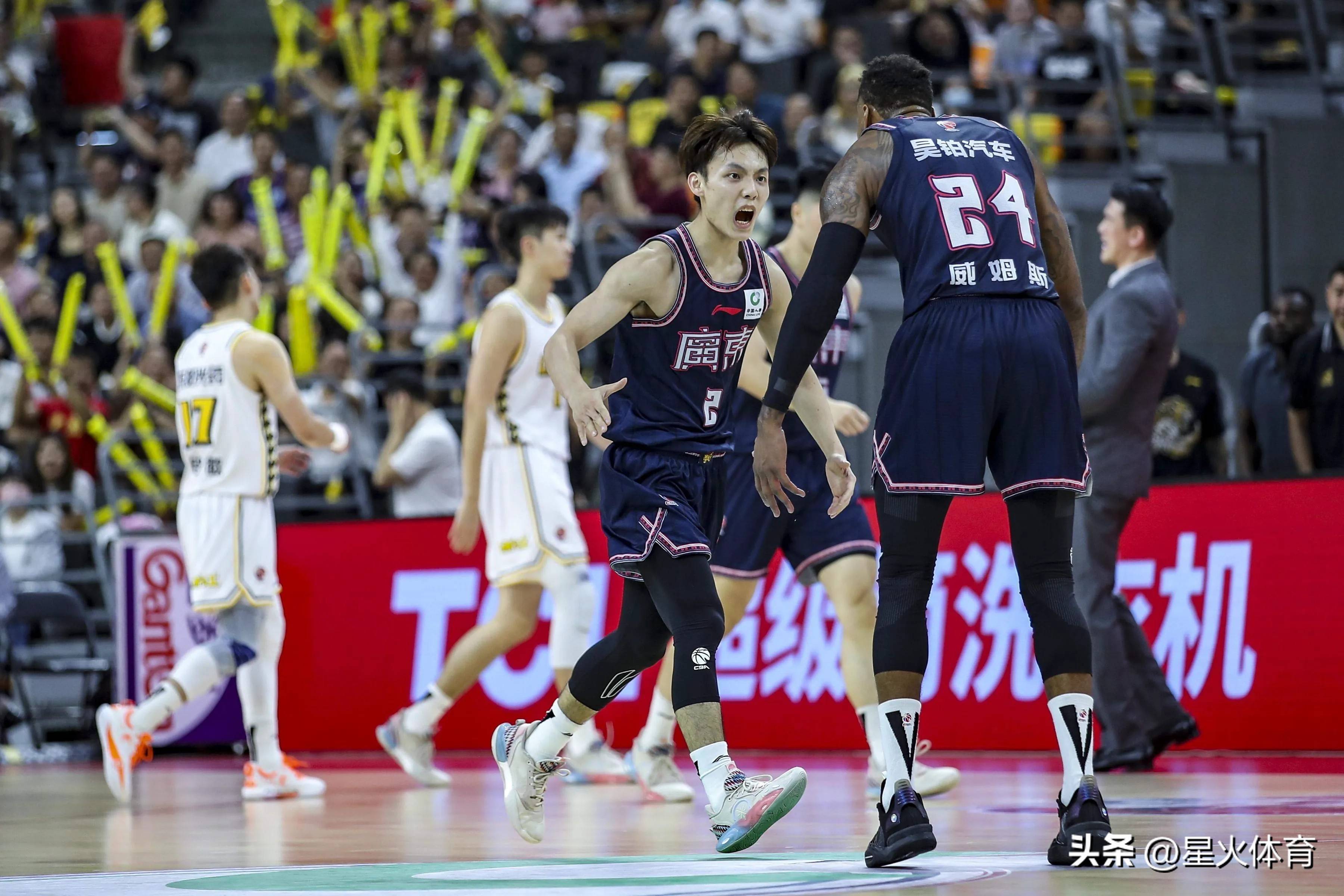 九游体育下载-国际比赛日广州队备战法国杯成都蓉城今夜造点机会，这操作让人直呼：新奥尔良鹈鹕加时末段调整名单